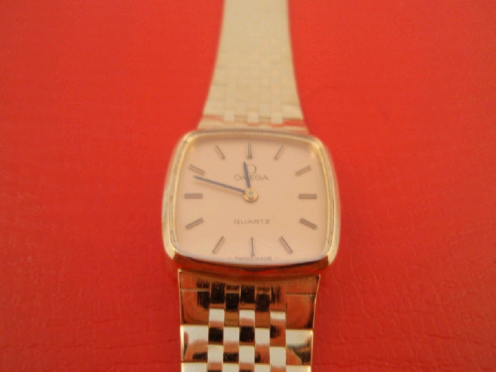 Appraisal: A ladies ct gold Omega quartz bracelet wristwatch