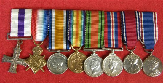 Appraisal: Eight miniature medals Military Cross three First World War medals