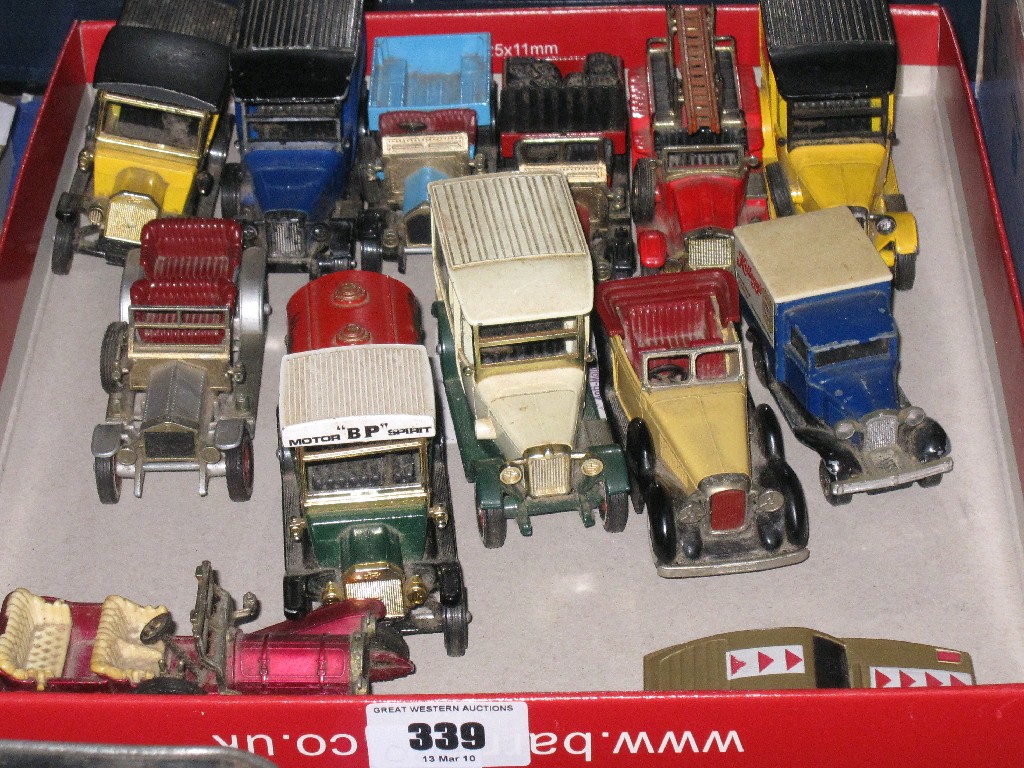 Appraisal: Lot comprising thirteen assorted model cars