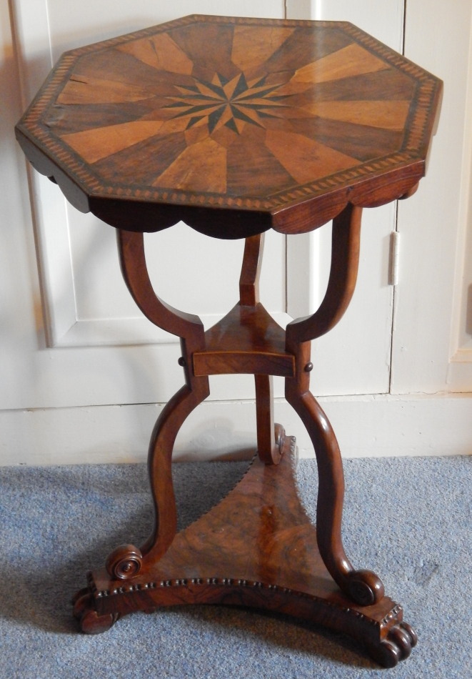 Appraisal: An early Victorian walnut occasional table the octagonal top inlaid