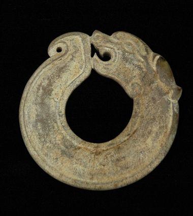 Appraisal: Chinese Archaic-Style Jade Ornament