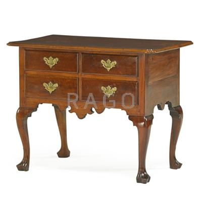 Appraisal: DELAWARE VALLEY CHIPPENDALE DRESSING TABLE Condition Report