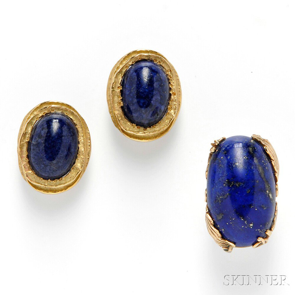 Appraisal: kt Gold and Sodalite Earclips each set with a large