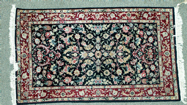 Appraisal: x Indo-Keshan rug Estimate -