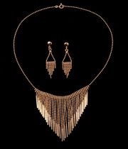 Appraisal: An K Gold Earring Necklace Set Another fashionable item of