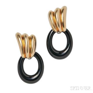 Appraisal: kt Gold and Onyx Earclips Van Cleef Arpel kt Gold