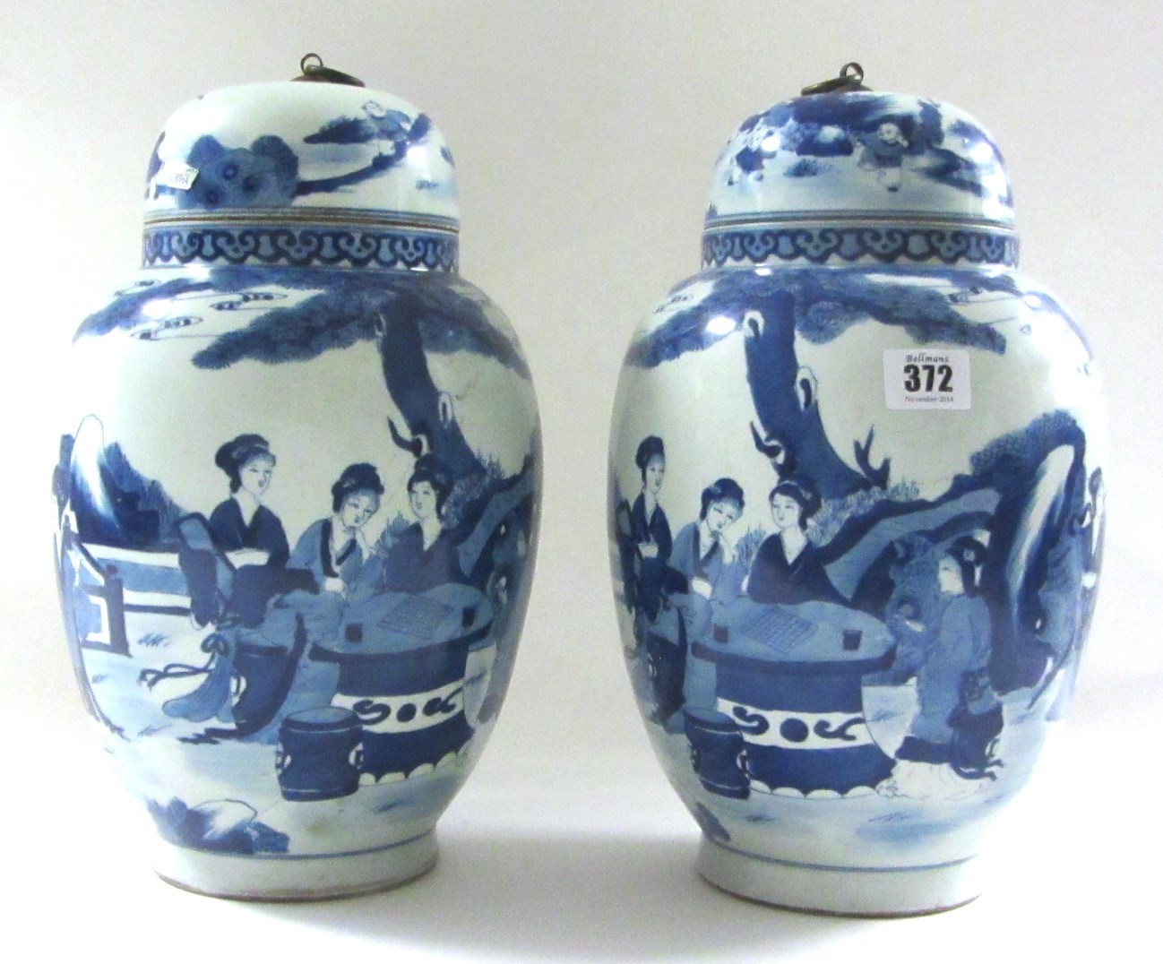 Appraisal: A pair of Chinese blue and white ovoid jars and