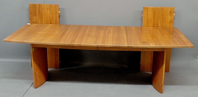 Appraisal: Tietjens contemporary walnut dining table with two extra leaves h