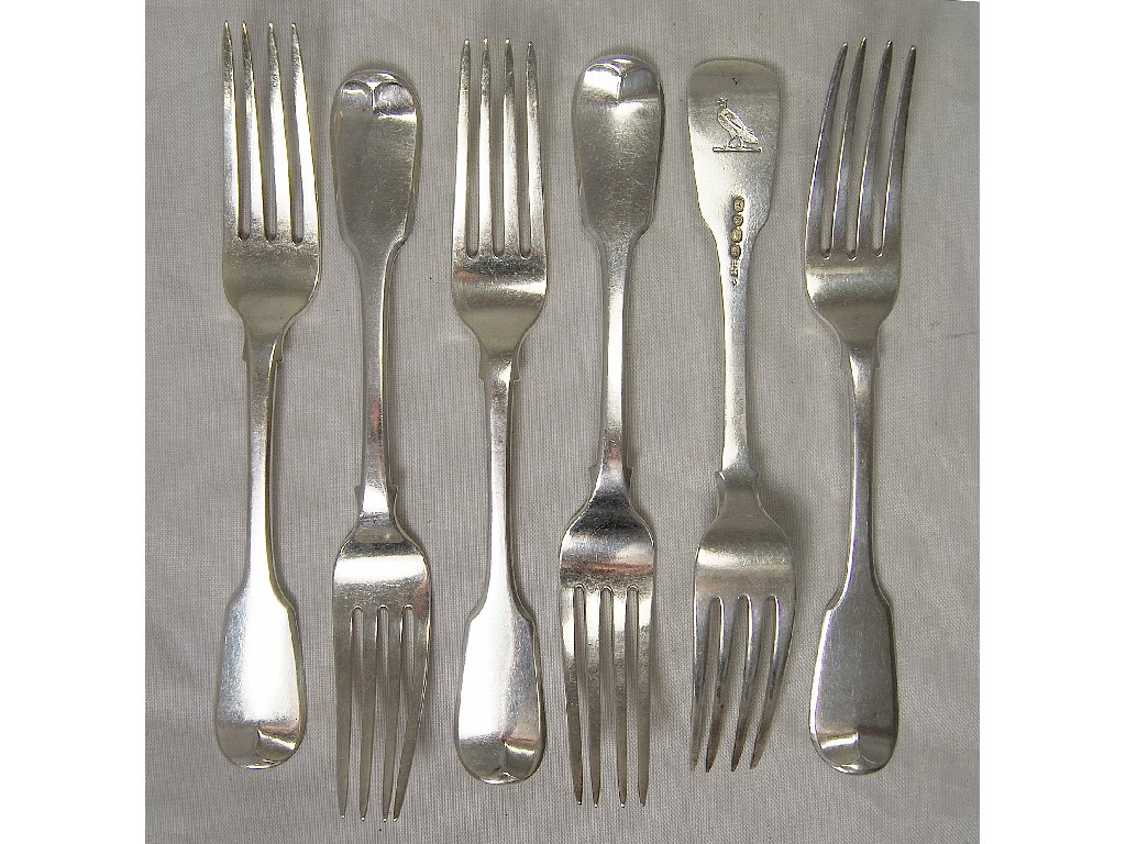 Appraisal: Half dozen Georgian silver fiddle pattern table forks London maker