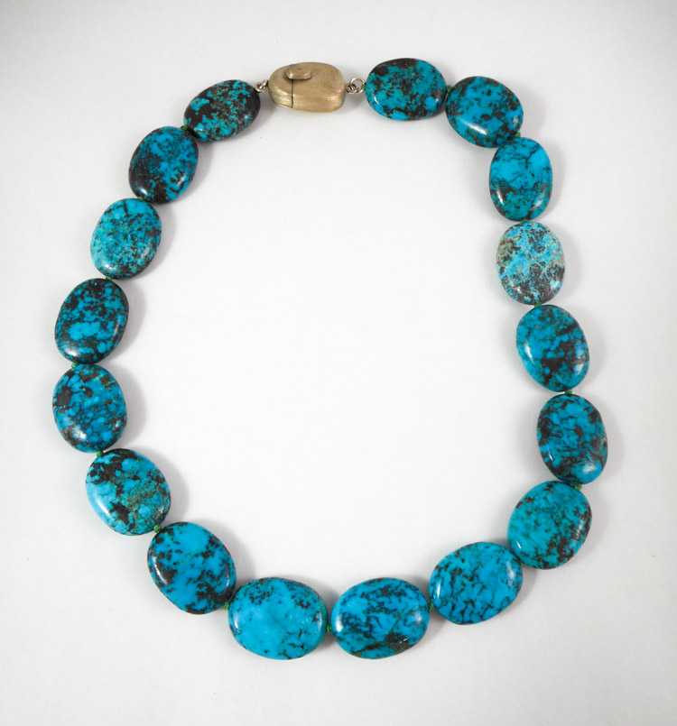 Appraisal: SOUTHWEST TURQUOISE NECKLACE consisting of oval turquoise stones and marked