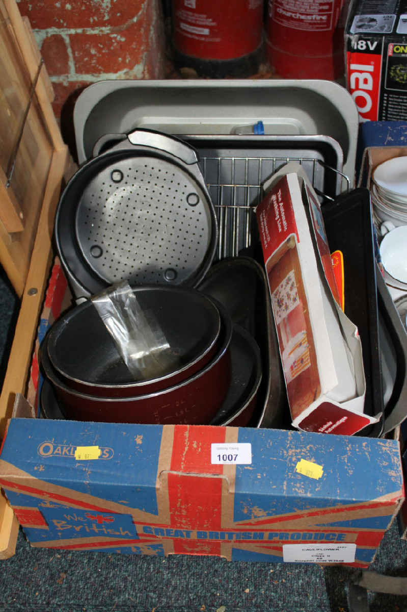 Appraisal: Baking tins etc