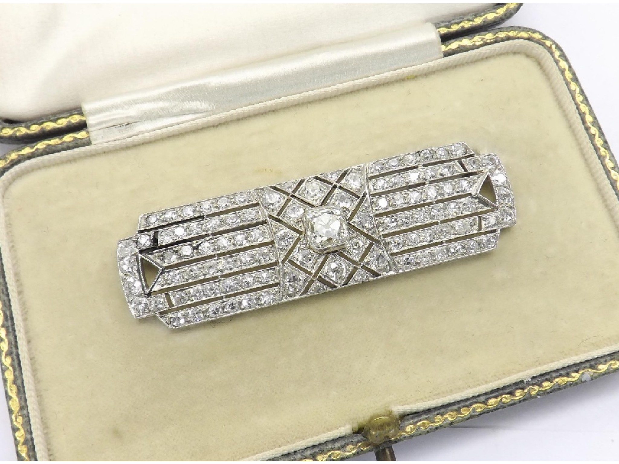 Appraisal: - -a Fine Art Deco platinum diamond set plaque brooch