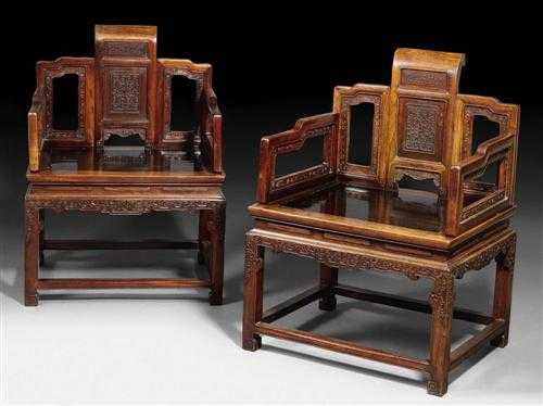 Appraisal: PAIR OF CHAIRS FUSHOUYI China mid Qing-dynasty H cm Hongmu