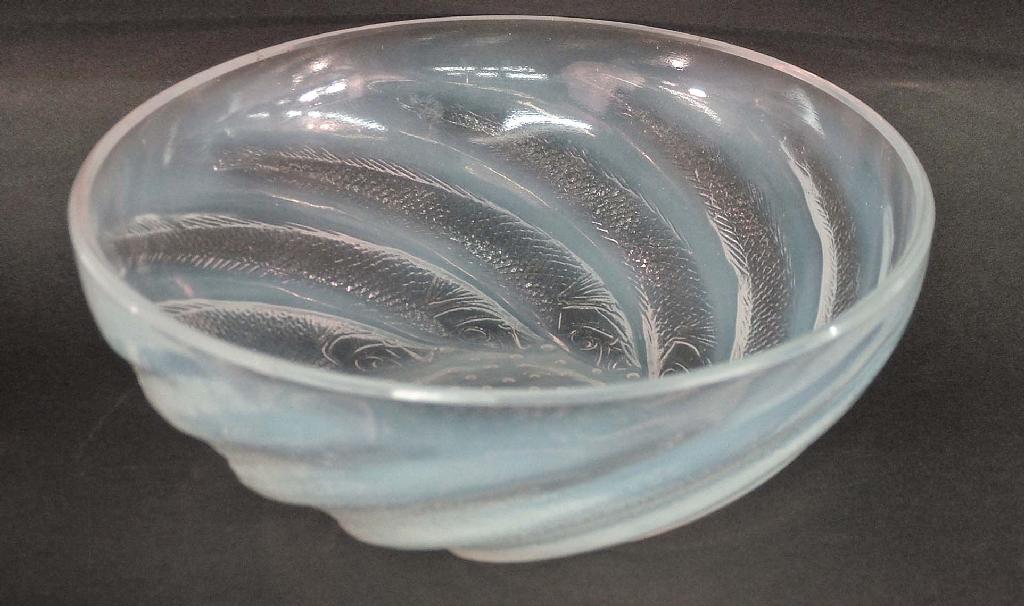 Appraisal: R Lalique 'Poisson' opalescent circular glass bowl stencil mark diameter