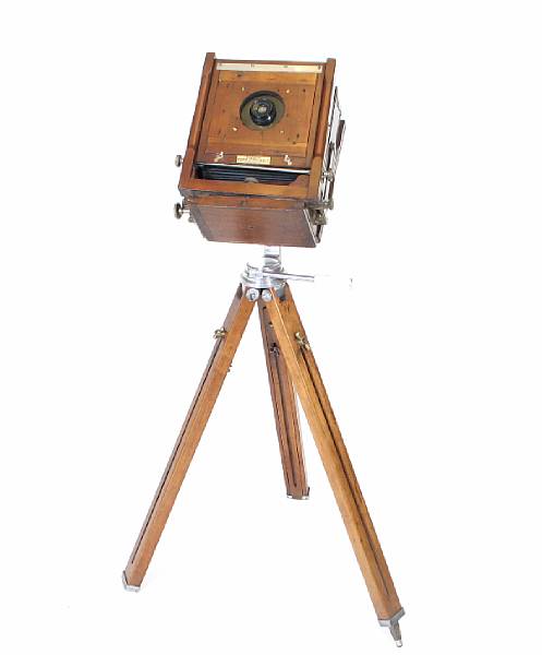 Appraisal: The Corona home portrait box camera on adjustable tripod stand