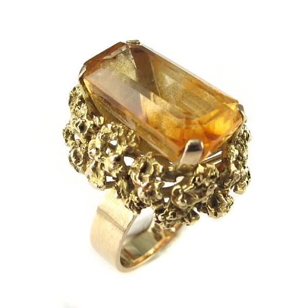 Appraisal: A citrine and k gold ring