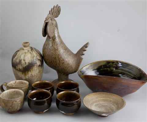 Appraisal: THREE PIECES OF JAPANESE ONTA WARE including a dark brown-glazed