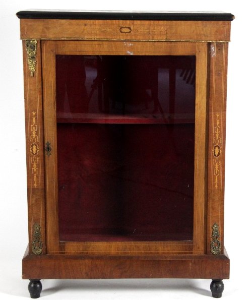 Appraisal: A Victorian walnut display cabinet with glass panelled door cm