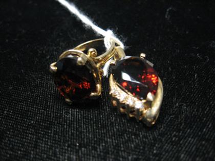 Appraisal: Garnet pendant and ring Set into karat yellow gold penadnt