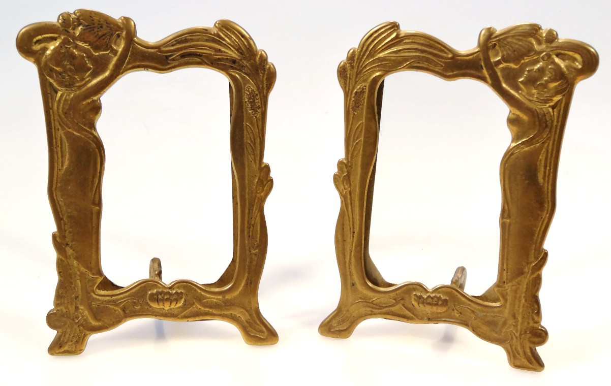 Appraisal: A pair of thC Art Nouveau design photograph frames each