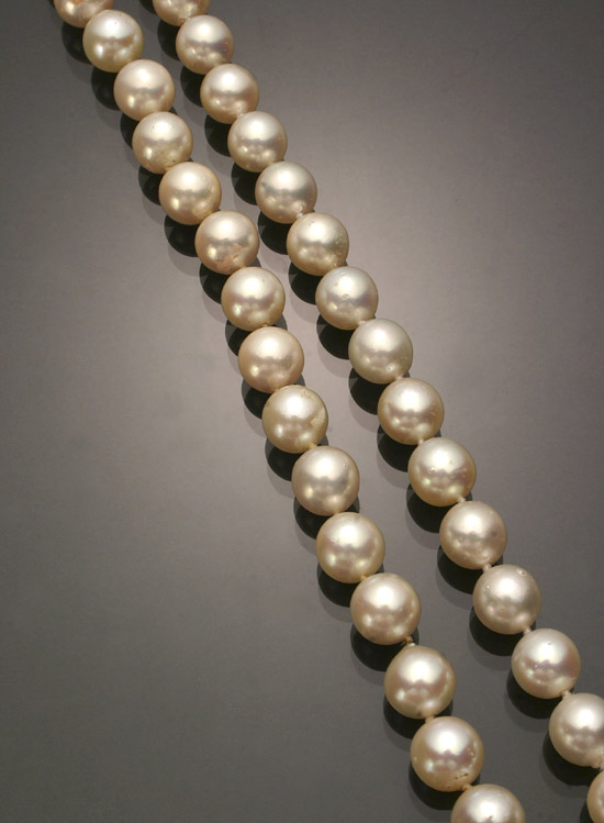 Appraisal: Opera Length Cultured Pearl Necklace Knotted The single strand having