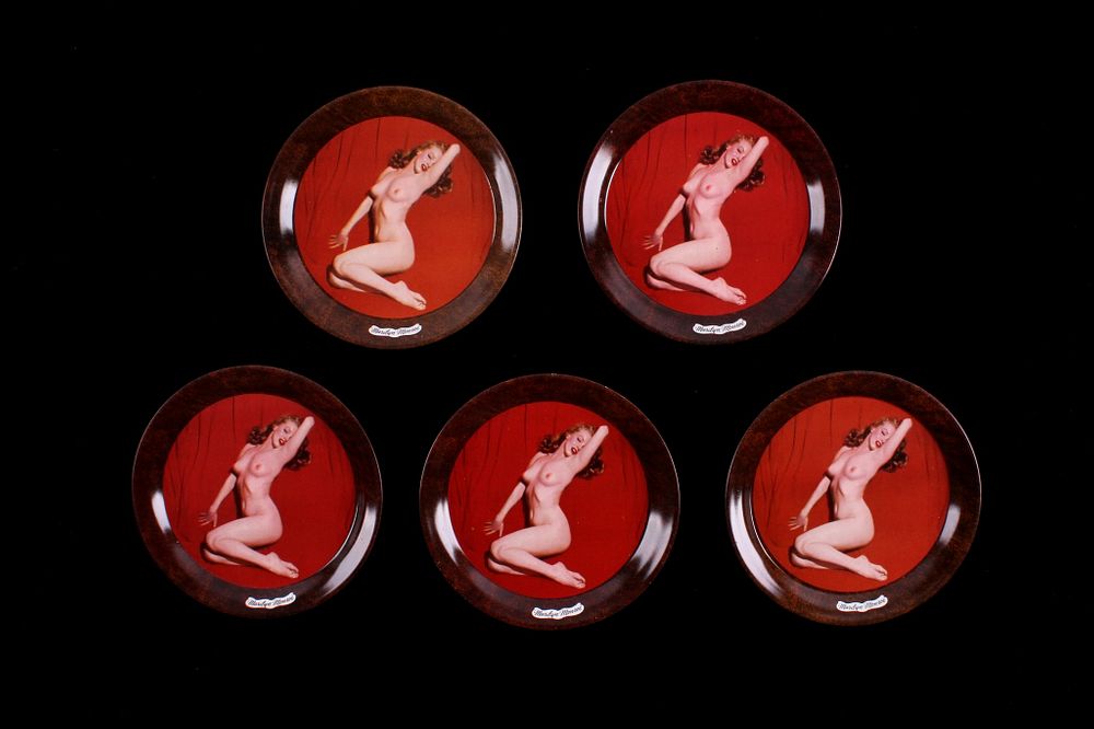 Appraisal: 's Marilyn Monroe Nude Tip Tray Collection This is a