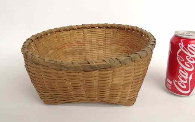 Appraisal: th c Mohawk Indian N Y S basket Some orange