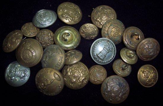 Appraisal: A collection of military buttons including Worcester Artillery Volunteers Army