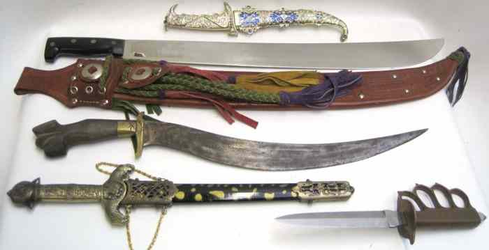 Appraisal: COLLECTION OF KNIVES two Bowie type daggers reproduction US model