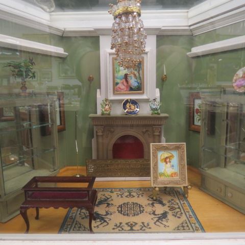 Appraisal: Miniature Diorama Dollhouse with artwork furniture more x