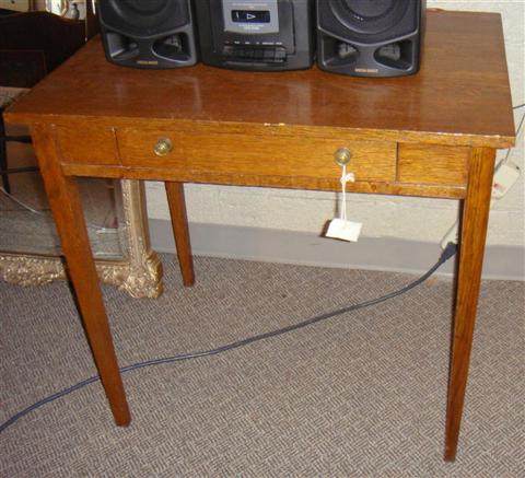 Appraisal: HEPPLEWHITE STYLE OAK WORK TABLE WITH A SINGLE DRAWER h