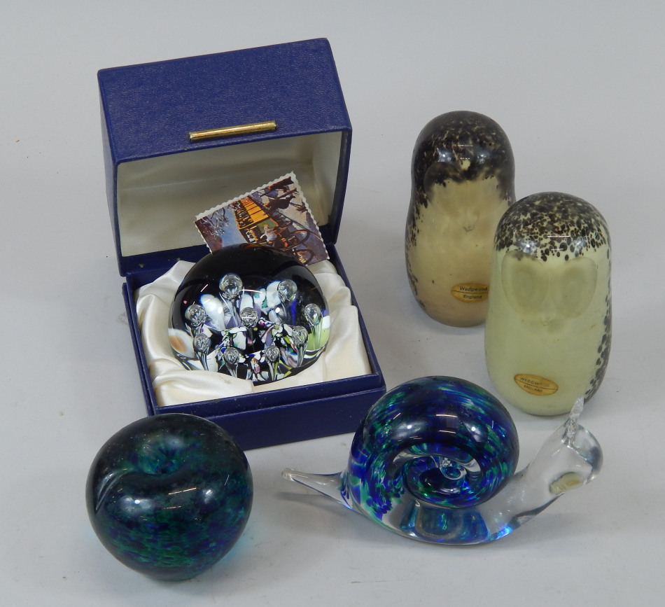 Appraisal: A collection of paperweights to include a Caithness weight Wedgwood