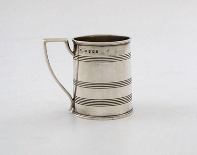 Appraisal: A George III mug with banded decoration around the body