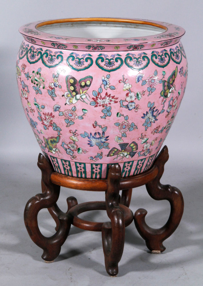 Appraisal: - Chinese Famille Rose Fishbowl Famille rose fishbowl China with