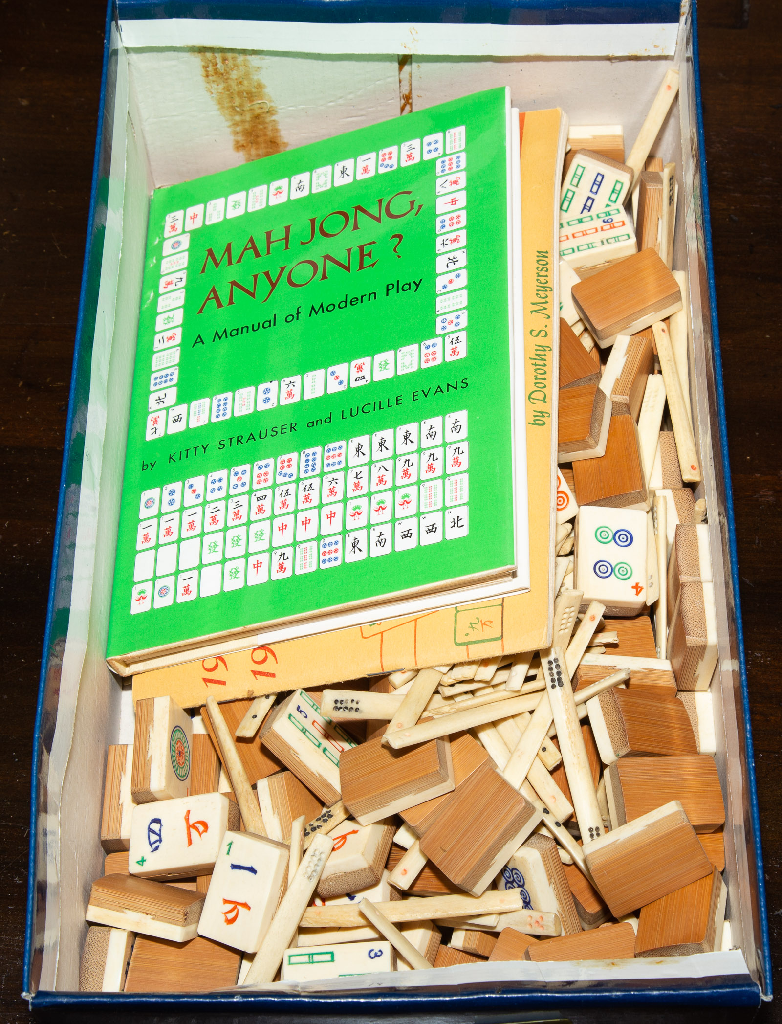 Appraisal: BONE BAMBOO MAHJONG SET With small book