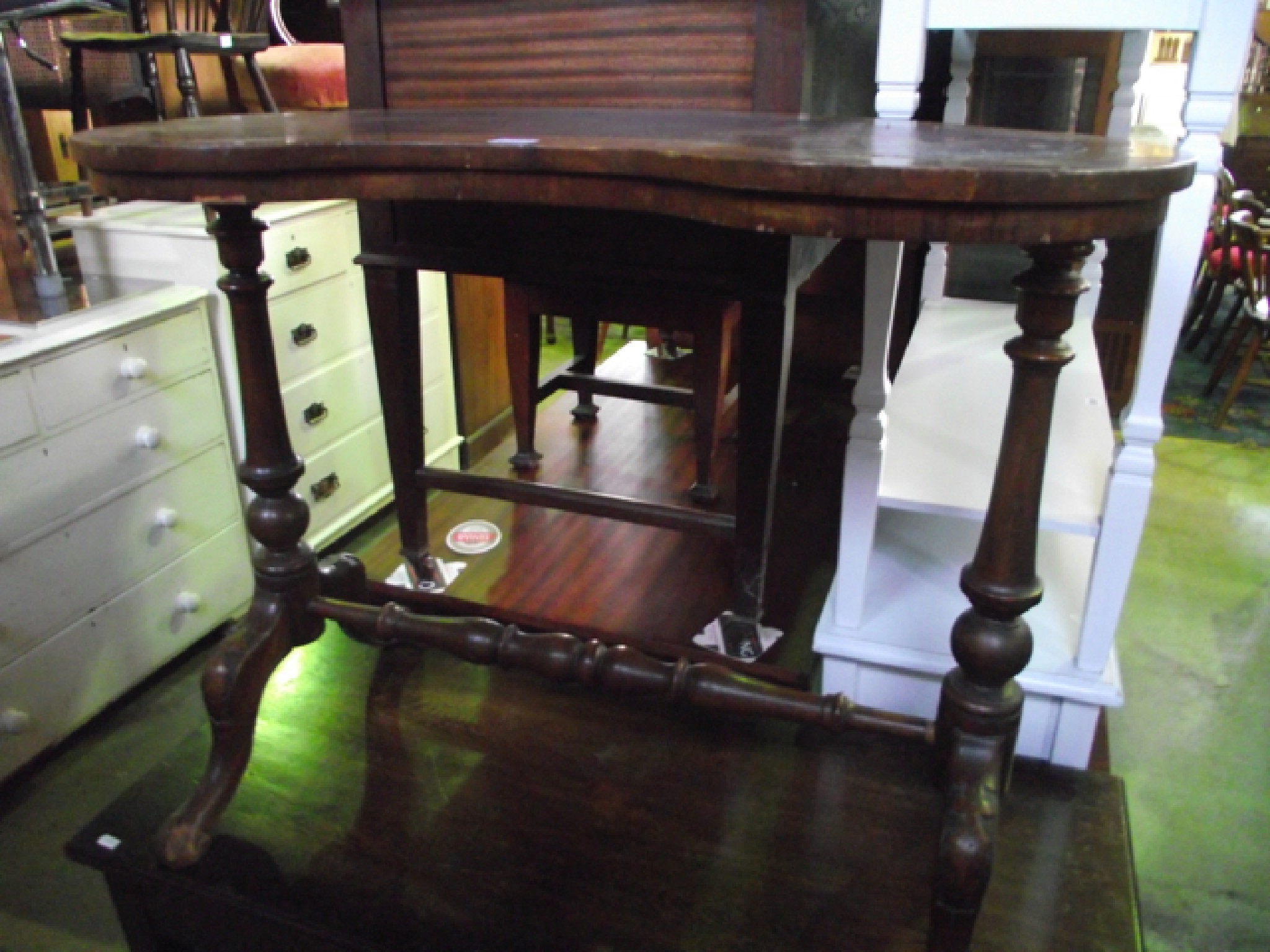 Appraisal: A Victorian figured and walnut kidney shaped side or writing