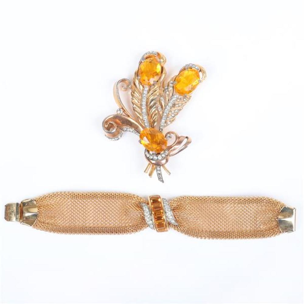 Appraisal: RETRO PC COSTUME JEWELRY GOLD TONE MESH BRACELET WITH CHANNEL