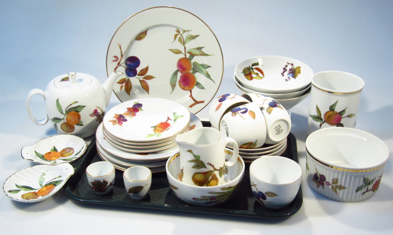 Appraisal: Various Royal Worcester Evesham pattern dinner ware to include dessert