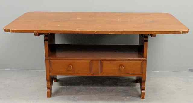 Appraisal: Pine bench table th c with a cleated top resting