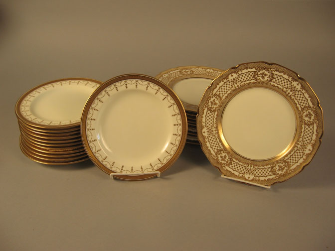 Appraisal: Set of twelve Royal Doulton gilt decorated porcelain luncheon plates