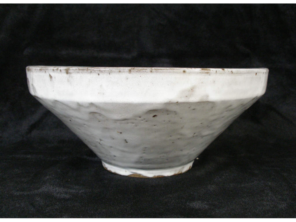 Appraisal: NC Pottery Bowl Jugtown Jugtown flared oriental bowl w tapering