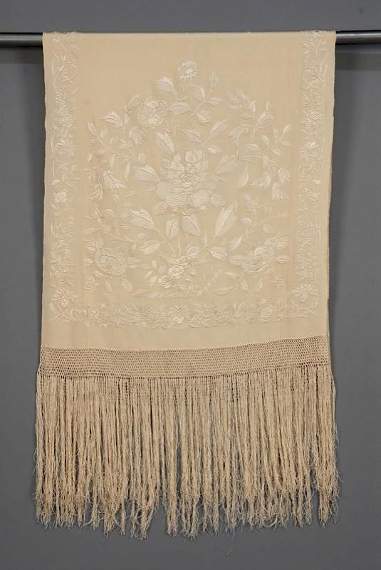 Appraisal: CHINESE EXPORT SILK EMBROIDERED STOLE EARLY th C Cream on