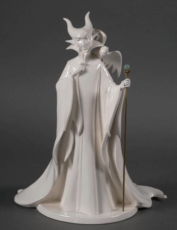 Appraisal: Disney Classics figurine new in box titled Evil Enchantress Measures