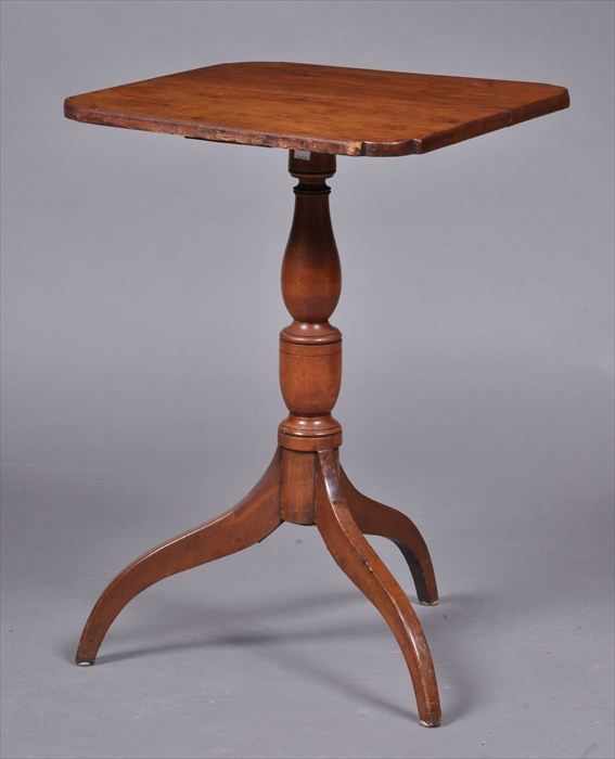 Appraisal: NEW ENGLAND FEDERAL MAPLE CANDLESTAND The fixed rectangular top with