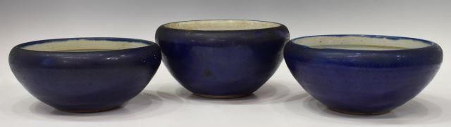 Appraisal: lot of Chinese ceramic planters and small plates including blue