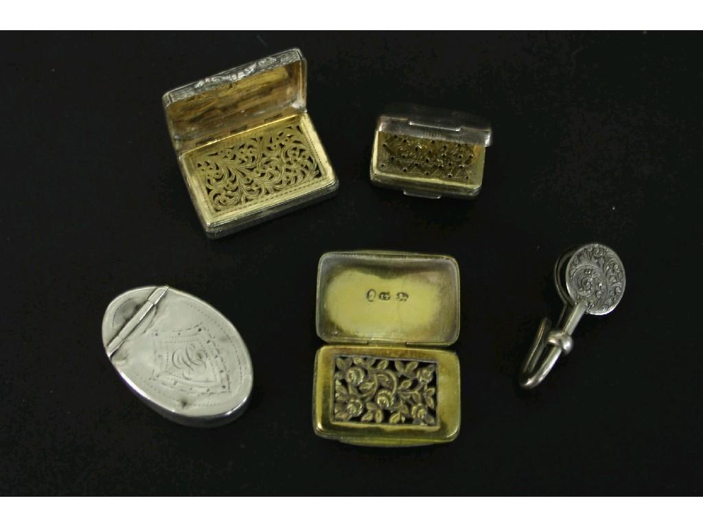 Appraisal: Mixed lot of bijouterie silver to include three vinaigrettes oval