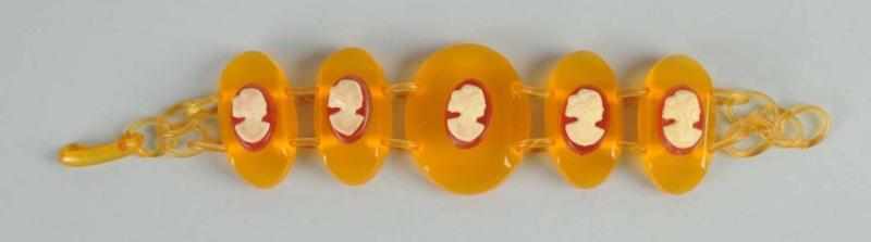 Appraisal: Bakelite Cameo Link Bracelet Description No damage Condition Excellent Size