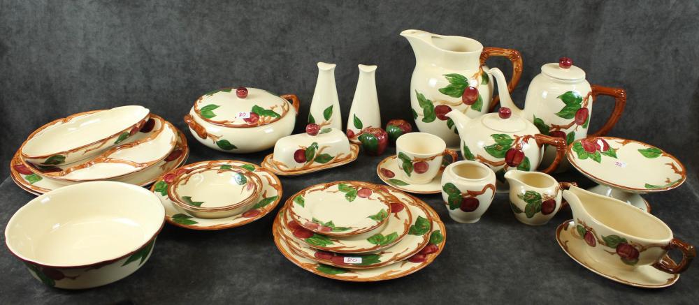 Appraisal: FRANCISCAN EARTHENWARE DINNER SERVICE SET Apple pattern American backstamp dinner