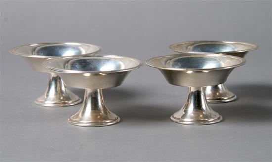 Appraisal: A Set of American Sterling Silver Nut Dishes Alvin Diameter