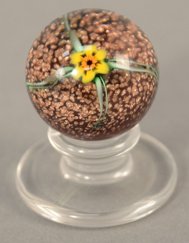 Appraisal: Charles Kaziun floral pedestal paperweight yellow flower with gold flecked